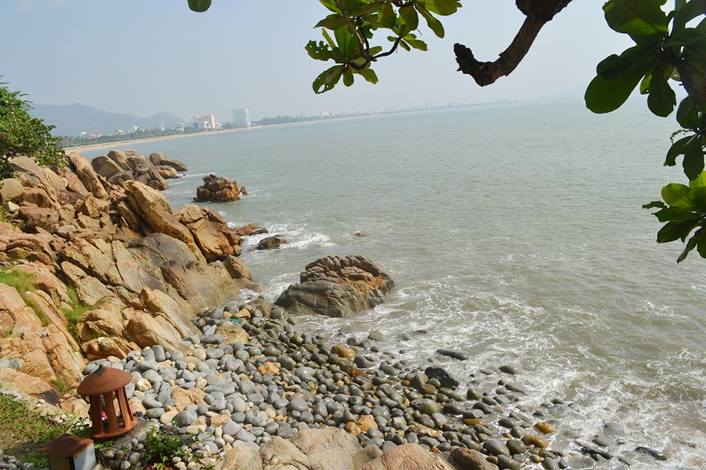 独特の美しさは岩場から生まれる