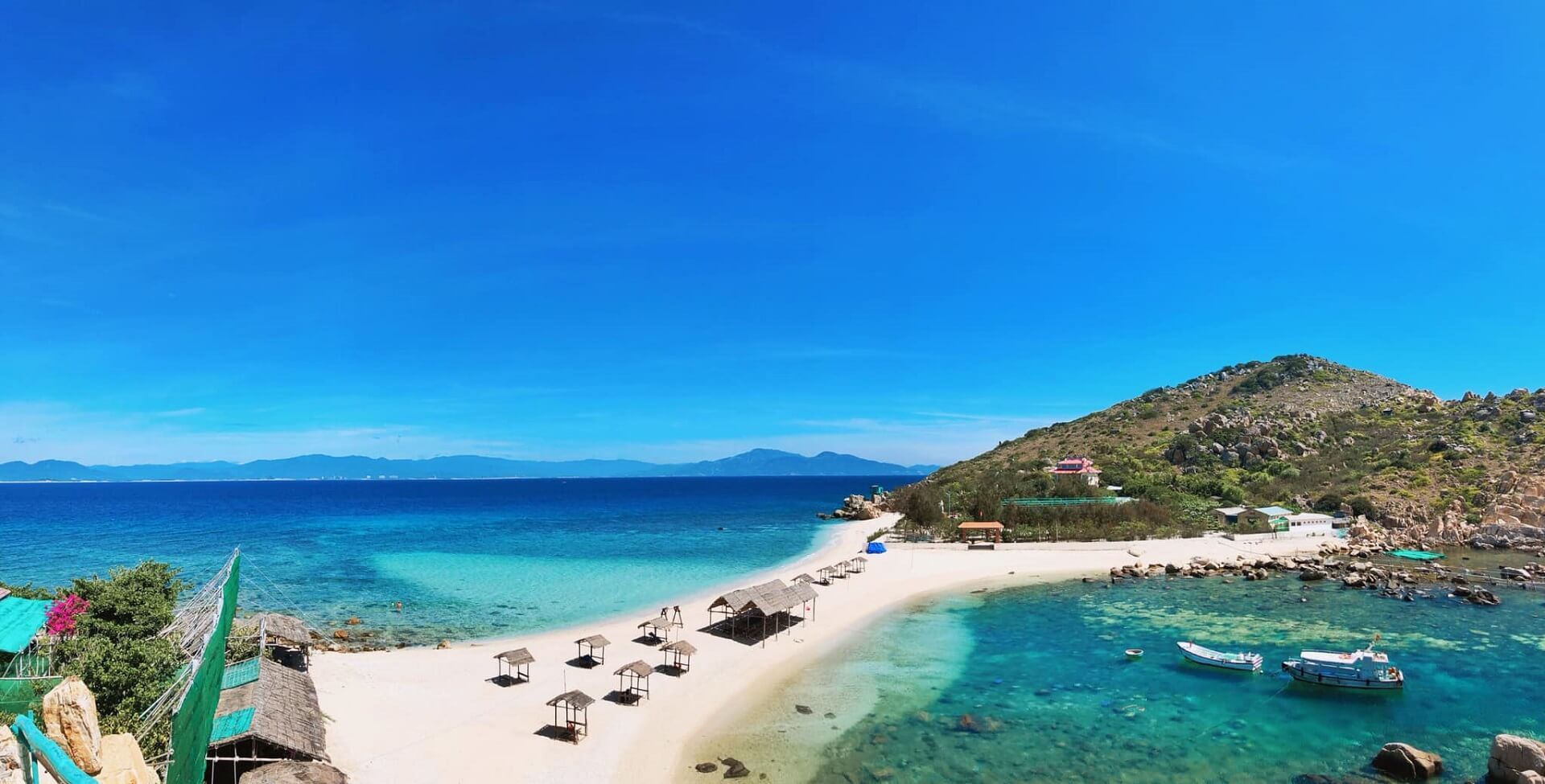Bãi tắm đôi Nha Trang