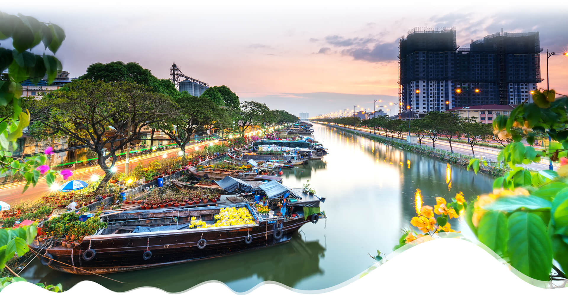 テト期間中、ビンドン埠頭の花市場がサイゴンにさらなる彩りを添える