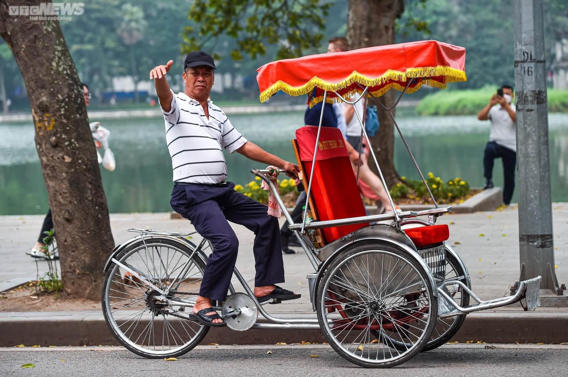 Ticket to experience 30 minutes of Hanoi Cyclo