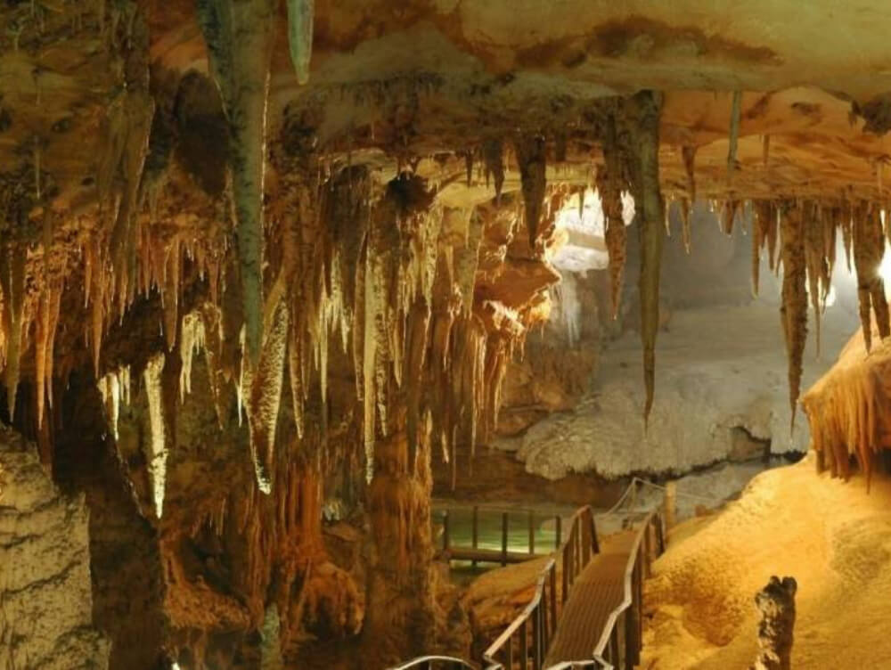 Vẻ đẹp nguyên sơ của ngũ động bảo Ôn