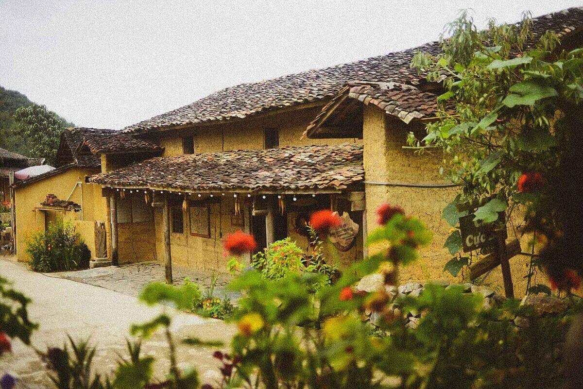 Làng Lô Lô Chải