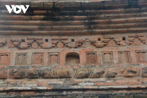 ビン ソン タワー - ビン フックのユニークな建築物