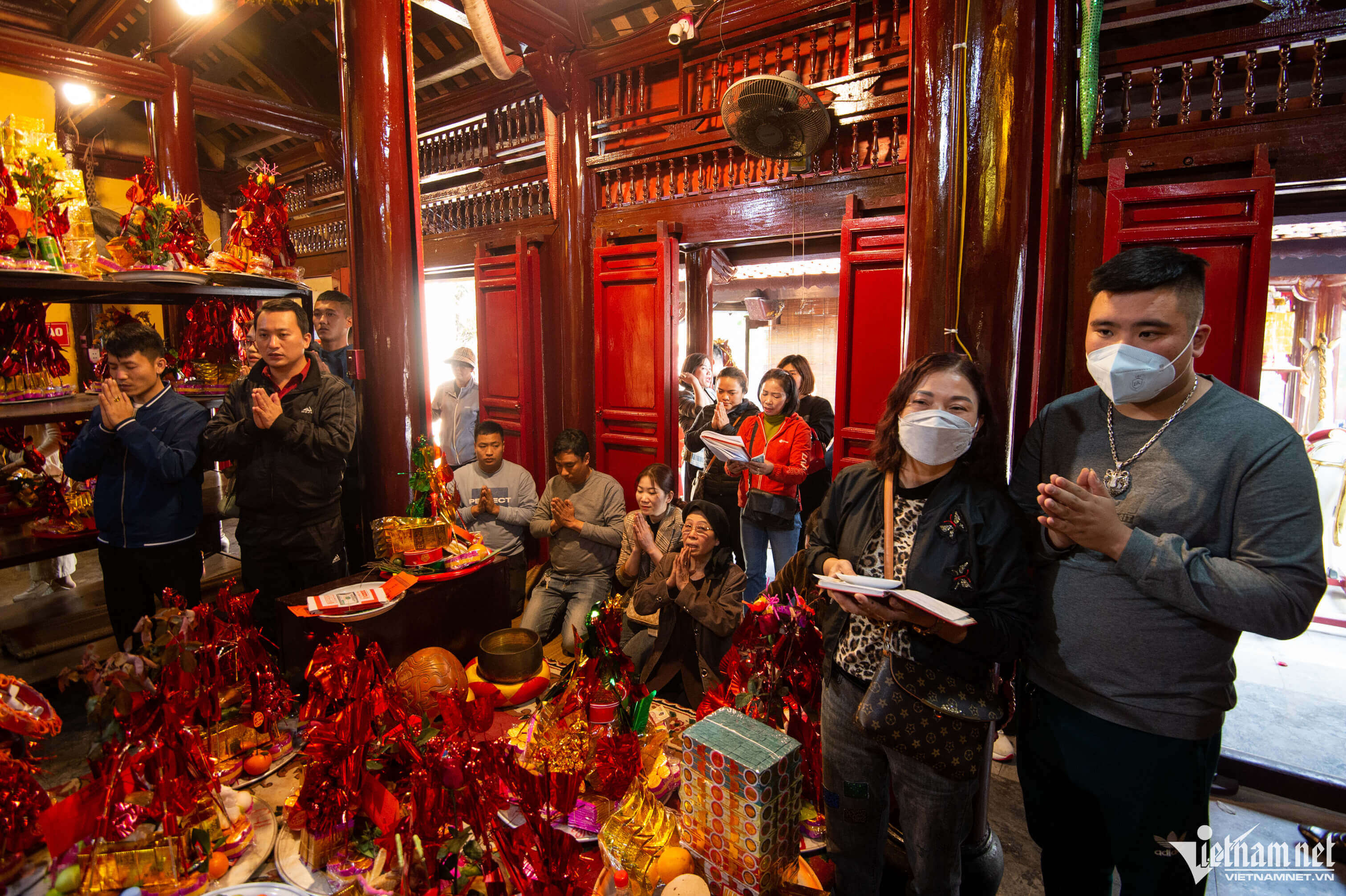 Đền Bà chúa Kho