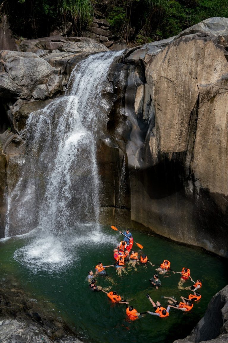 Tuyệt tác thiên nhiên giữa rừng già.