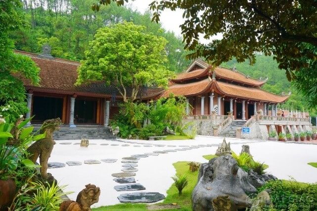 ハノイ – タムチュク – ニンビン – ハロン – ハノイ