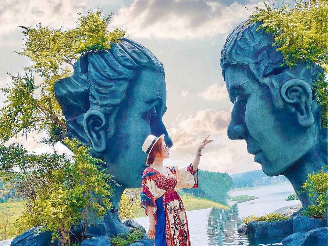 Đường Hầm Điêu Khắc Đà Lạt