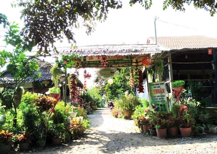 Vườn dâu tằm Mỹ Khánh