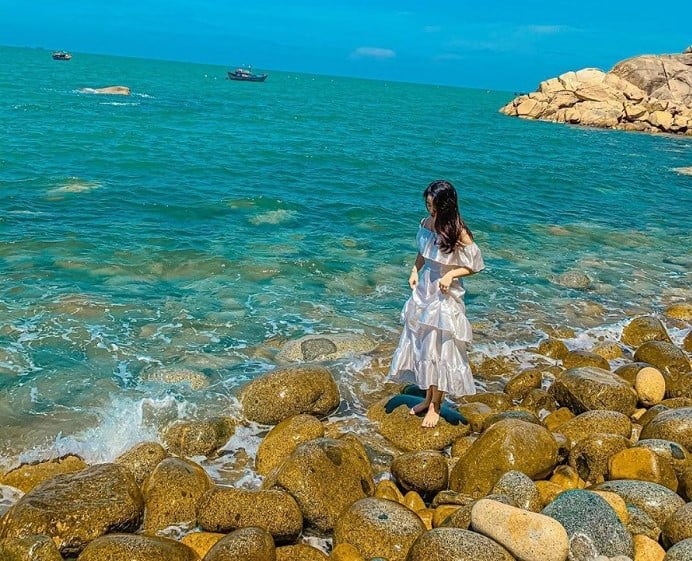 ゲン ラン ティエン サ ビーチは美しいビーチで有名です。