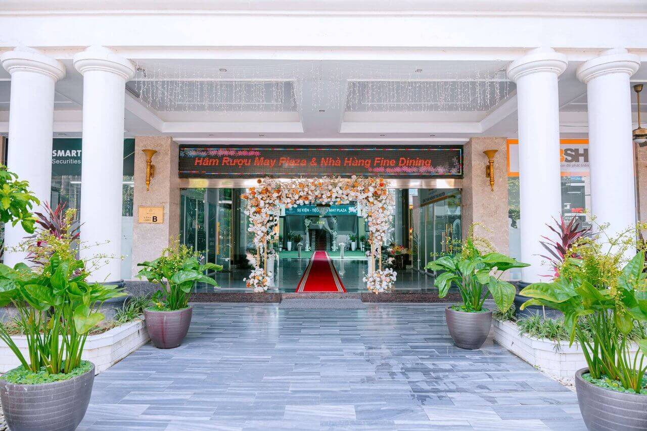 Khách sạn May Plaza