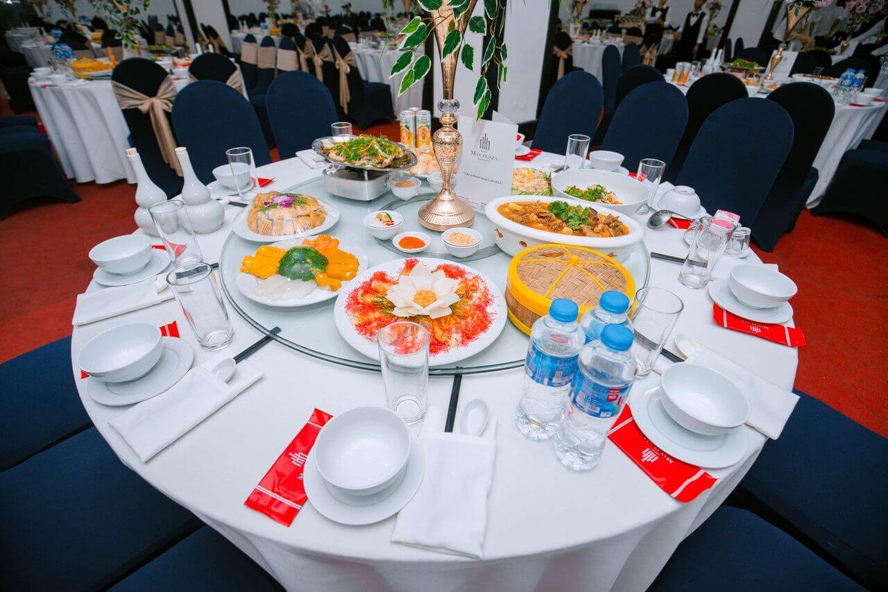 Khách sạn May Plaza