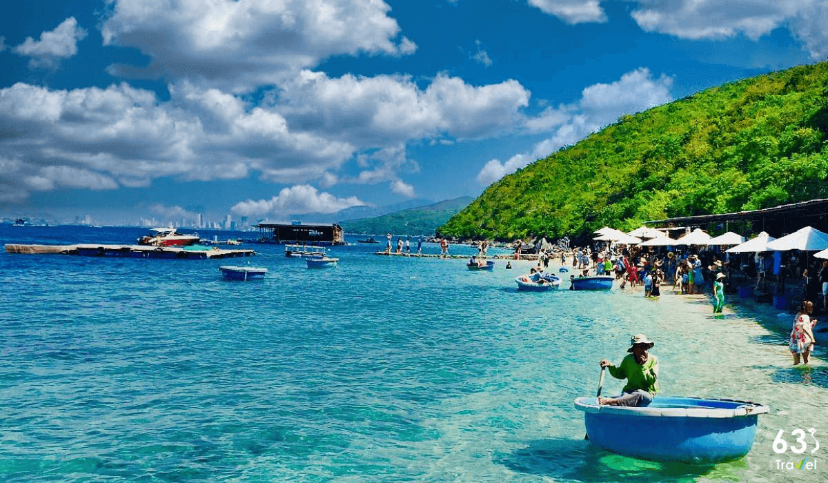 Vịnh Nha Trang - Một trong những vịnh biển đẹp nhất thế giới