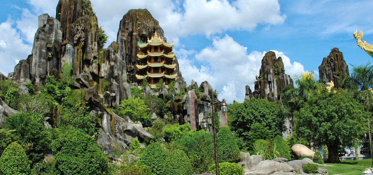 Non Nuoc Stone Handicraft Village - Sculpture masterpiece in the heart of Da Nang