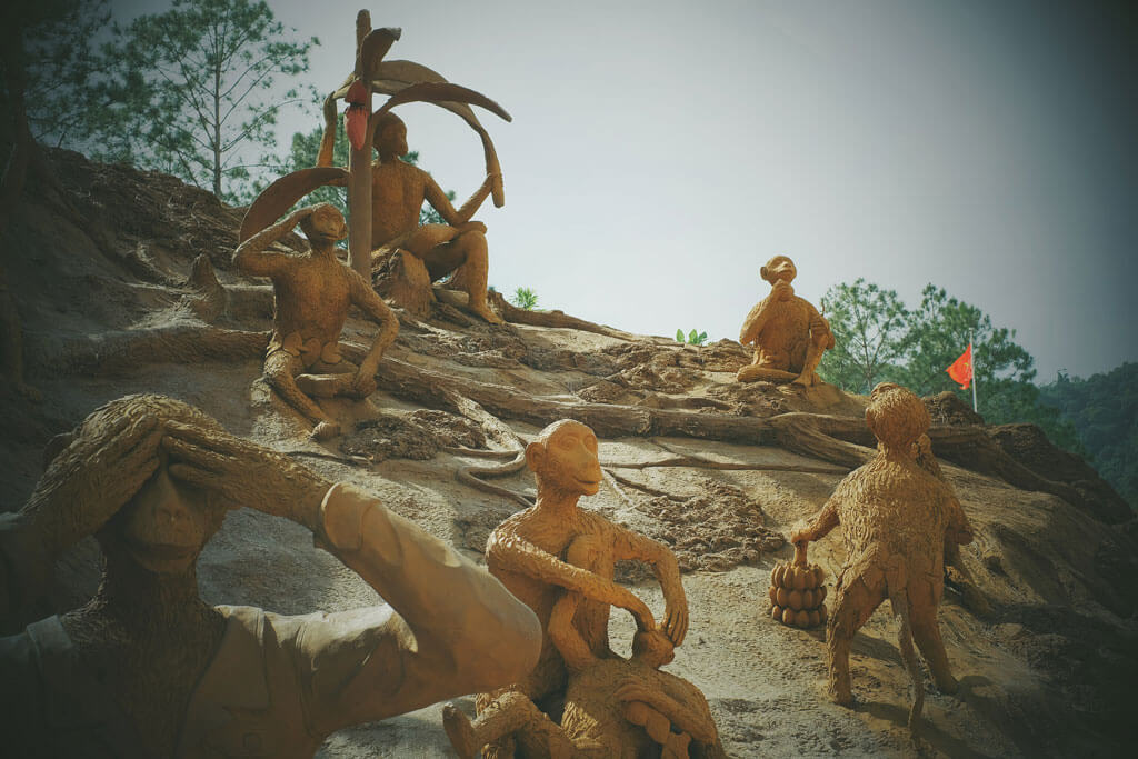 Đường Hầm Điêu Khắc Đà Lạt