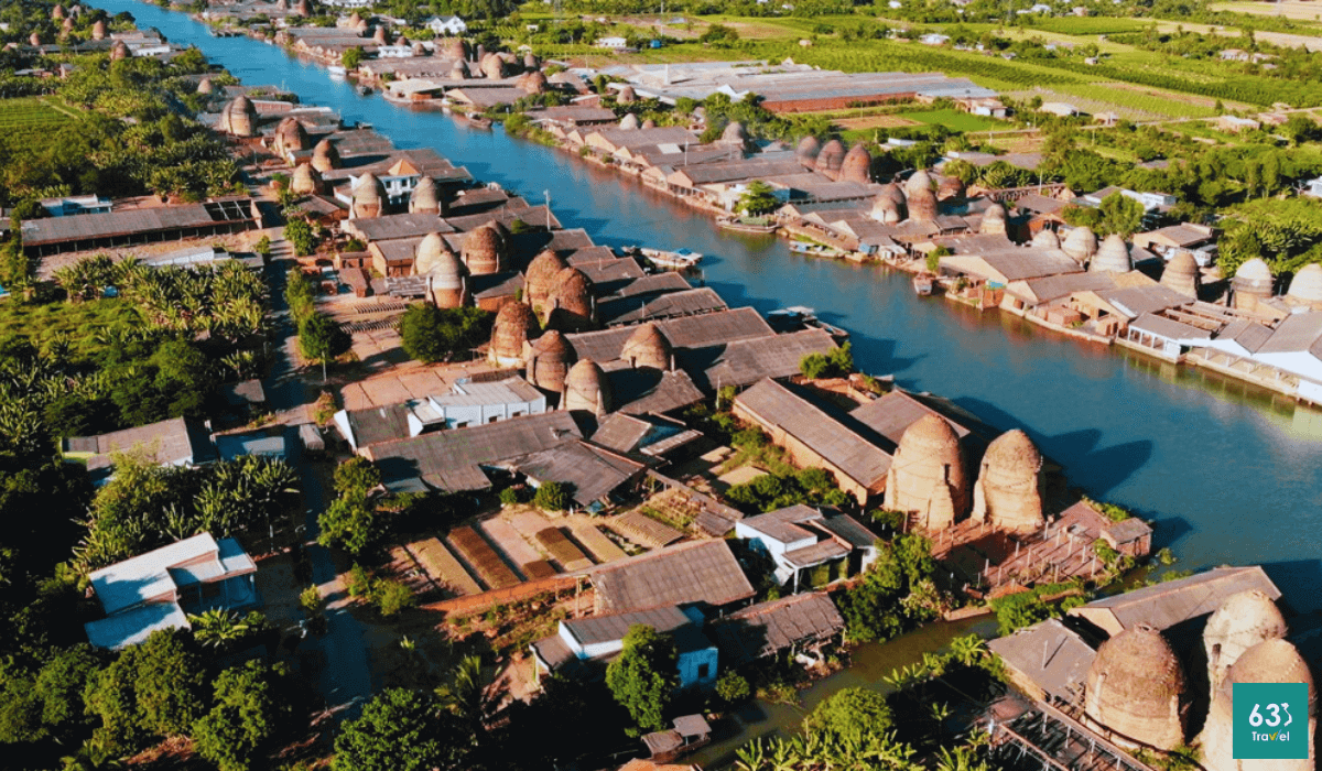 Check-in lò gạch Mang Thít Vĩnh Long,vương quốc đỏ nằm cạnh dòng sông Cổ