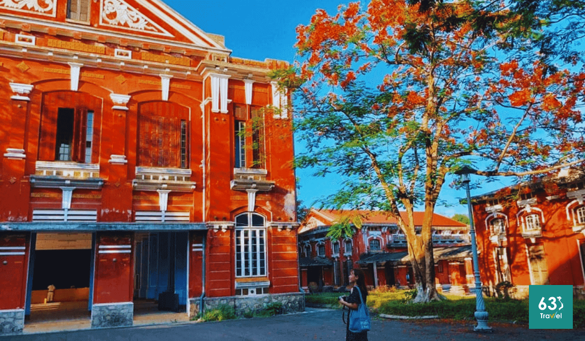 Quốc học Huế - ngôi trường cổ nhưng không cũ