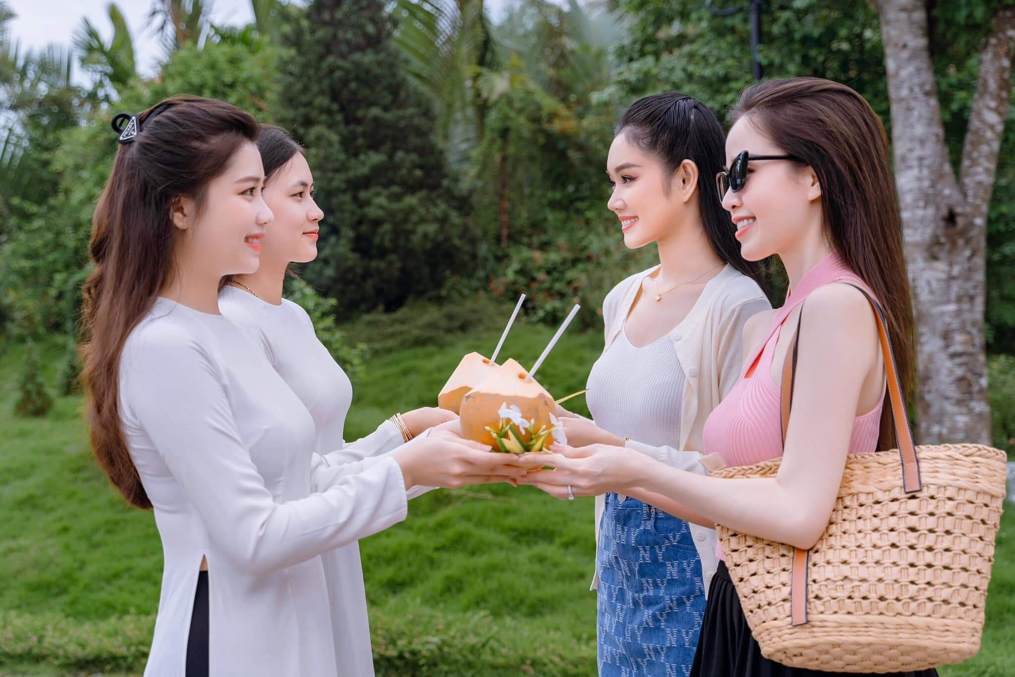 ラックサオ エコ ガーデンは、あなた、あなたの愛する人、またはあなたの家族が真に新鮮な休暇を楽しむためのリラックスできる場所です。