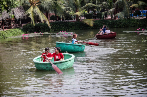 Bao Gia Trang Vien生態園での特別なゲーム