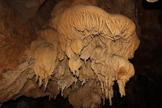 ドラゴンの洞窟