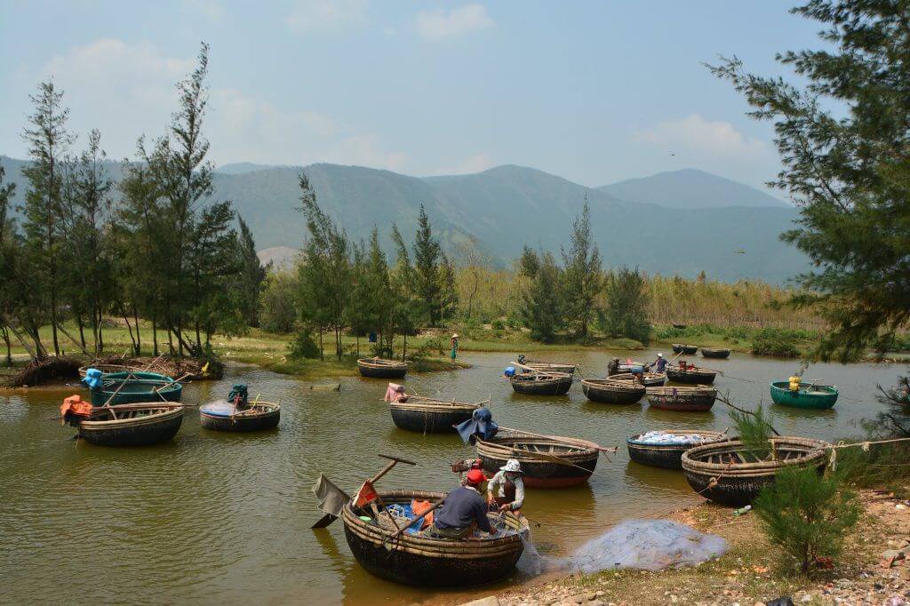 Vũng Chùa – Đảo Yến