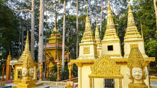 アン パゴダ - チャ ヴィンにある千年の歴史を持つクメール寺院