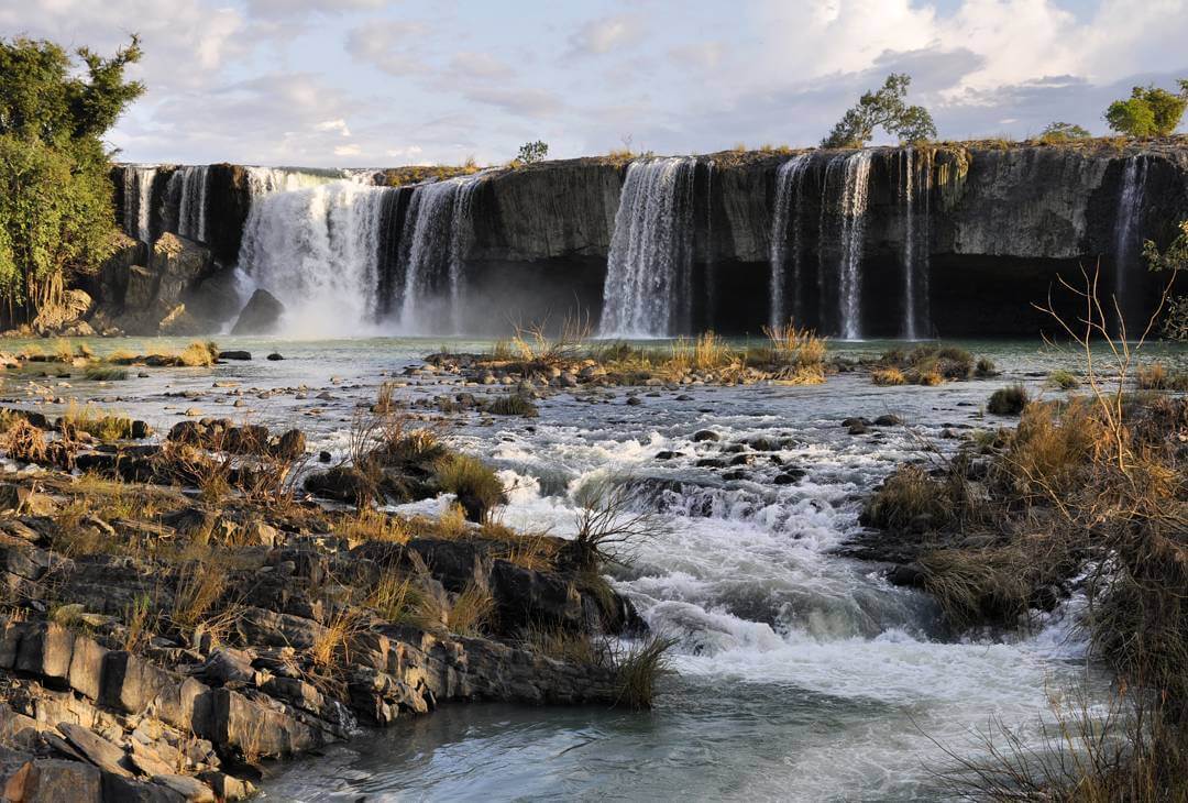 Thác Chồng – Thác Vợ