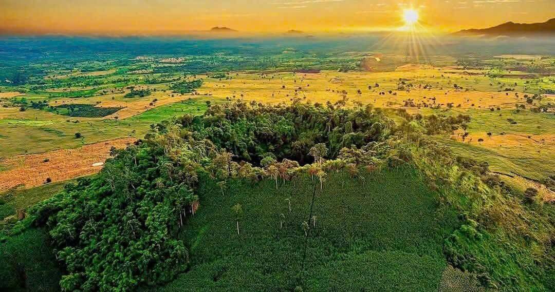 B’Lang火山の風景
