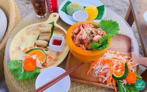 トップ10のレストランであるビン・トゥアンは美しく、おいしい訪問に値します