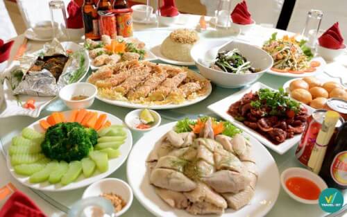 トップ8のCao Bangレストランは、北東の山々の強い風味があります