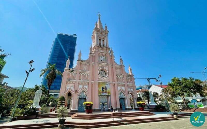 ダナンのトップ10以上の教会には、見逃せないユニークなアーキテクチャがあります