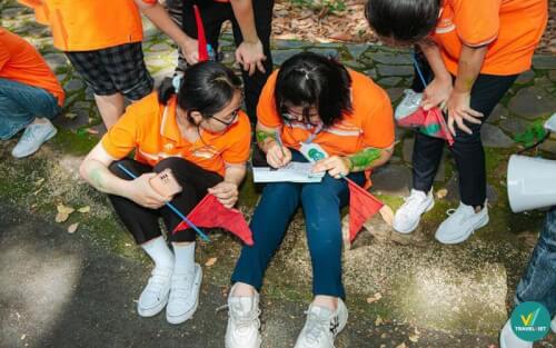 笑いを爆発させるためのトップ10の楽しいチームビルディングゲーム