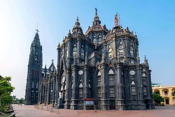 Nhà thờ Hưng Nghĩa.