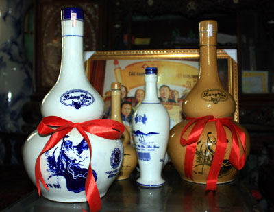 Làng rượu Vân Hà.