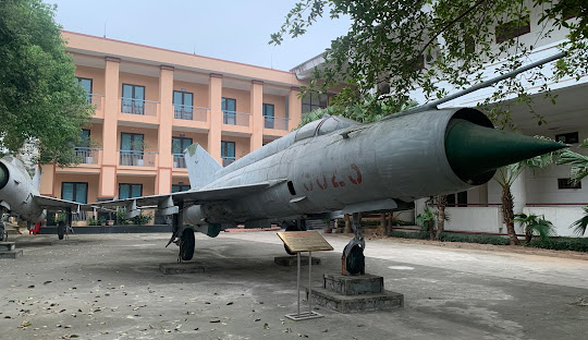 戦車、軍艦、航空機などの大規模なアーティファクトのディスプレイを修正しました...