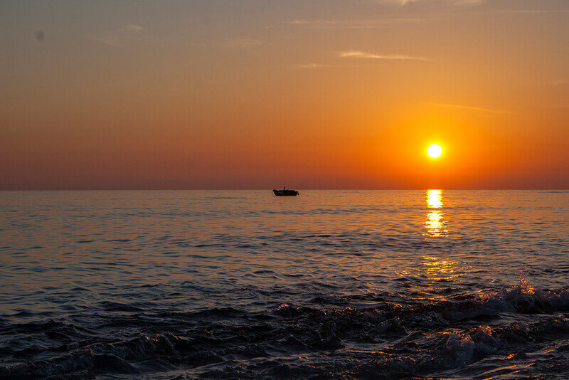 Biển Thịnh Long.