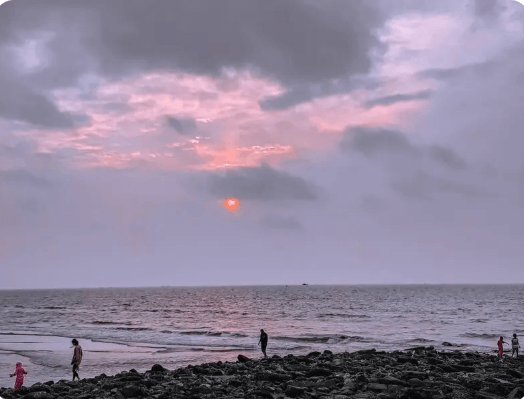 Biển Thịnh Long.