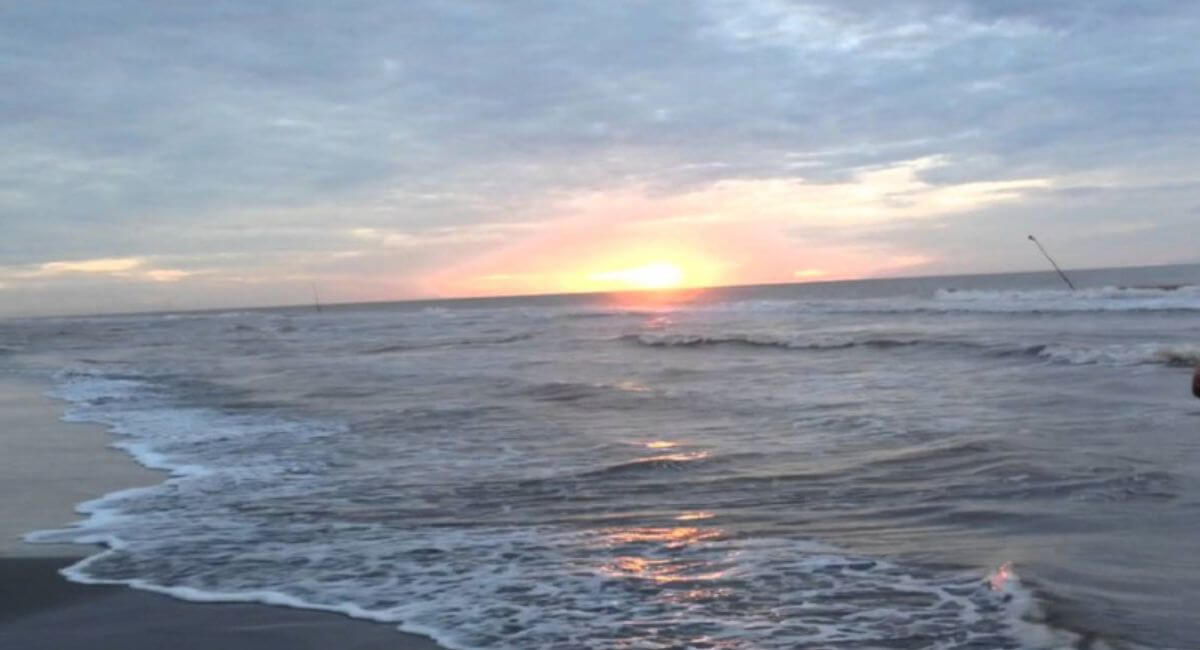 Biển Thịnh Long.