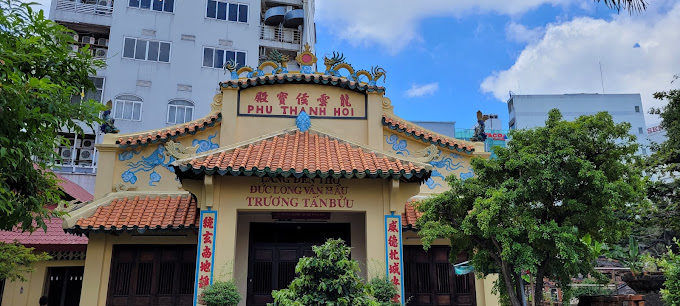 Truong Tan Buu Mausoleum