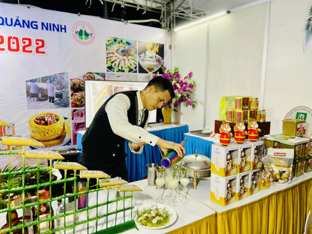 Liên Hoan Ẩm Thực Quảng Ninh: Nơi Giao Thoa Giữa Hương Vị Và Văn Hóa