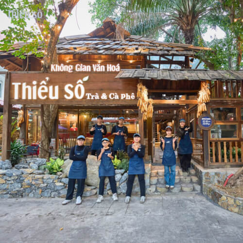 Check-In Cà Phê Thiểu Số – Background Triệu Like Tại Quảng Ninh