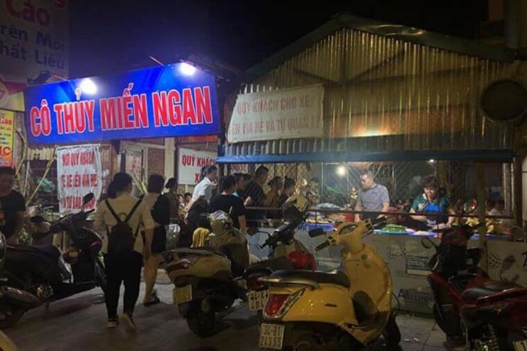 Tối muộn ở Hạ Long, ghé Miến Ngan Cô Thủy no bụng ngon miệng