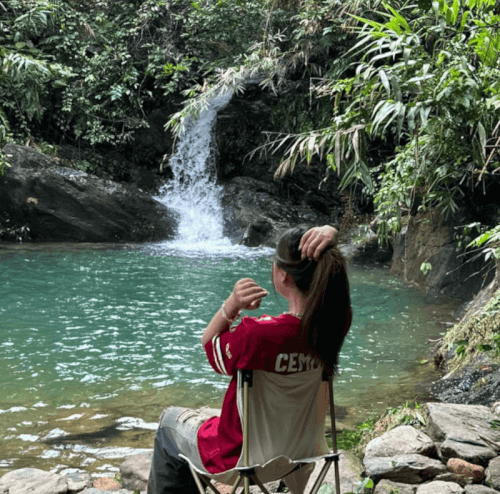 Chìm Đắm Trong Vẻ Đẹp Tự Nhiên Của Suối Thác Cổ Ngựa Ở Hạ Long