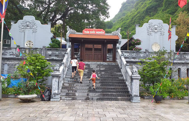 Đền Đức Ông Trần Quốc Nghiễn – Di Tích Lặng Thầm Kể Chuyện Anh Hùng
