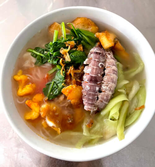 Khám Phá Hương Vị Biển Cả Qua Những Tô Bún Hải Sản Nức Tiếng Ở Hạ Long