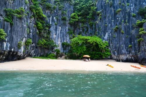 Đảo Cống Đỏ: Vùng Đất Hoang Sơ Hứa Hẹn Những Trải Nghiệm Đặc Biệt