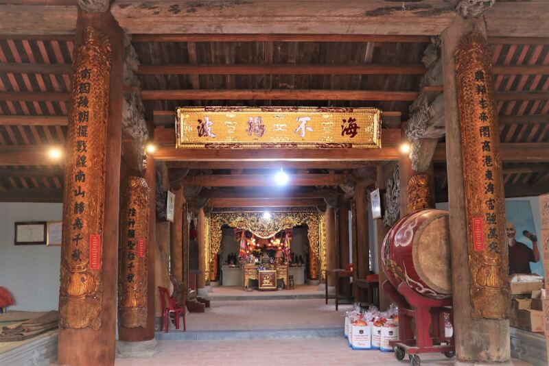 Vẻ Đẹp Hoang Sơ Và Linh Thiêng Của Đình Quan Lạn