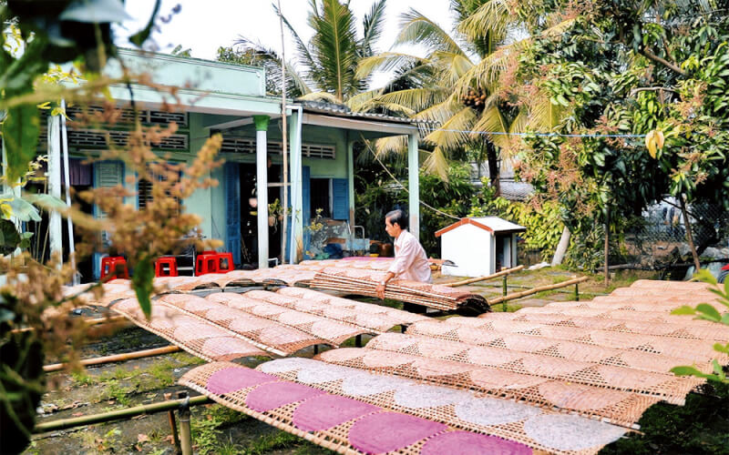 Hành Trình Ghé Thăm Làng Nghề Bánh Tráng Cù Lao Mây Bình Dị Mà Thân Thương