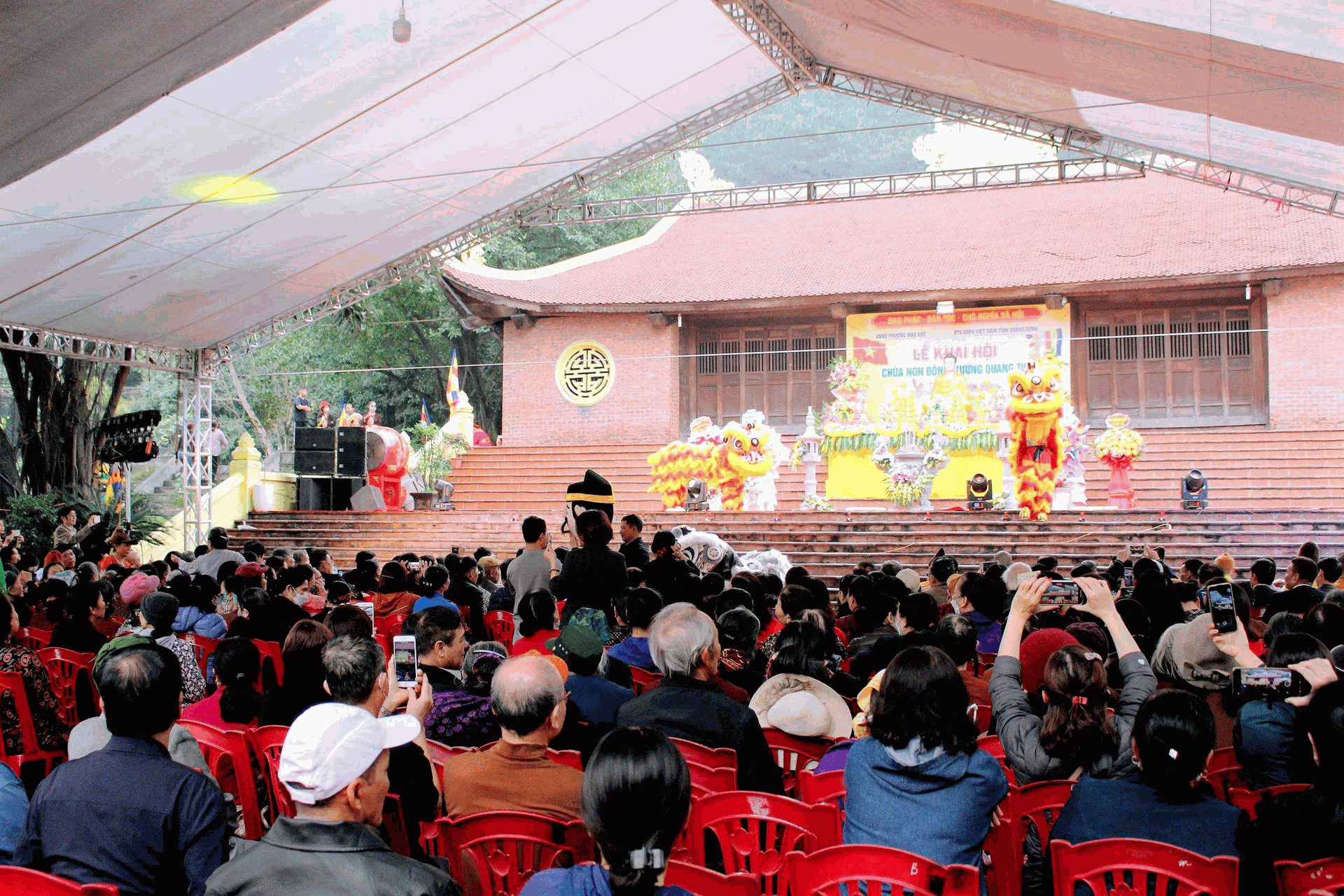 Vẻ Đẹp Bình Yên Tại Chùa Non Đông: Điểm Đến Tâm Linh Cho Du Khách