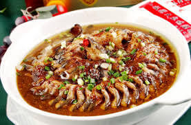 Ngỡ Ngàng Với Sự Kết Hợp Hoàn Hảo Của Cá Chình Và Tàu Xì