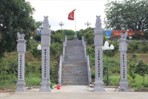 Khám Phá Thái Miếu – Ngôi Đền Của 14 Vị Vua Trần